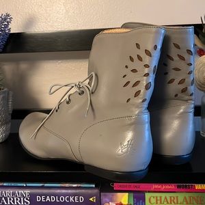 John Fluevog Integrity Kushboo Booties. Size 10. Never worn!